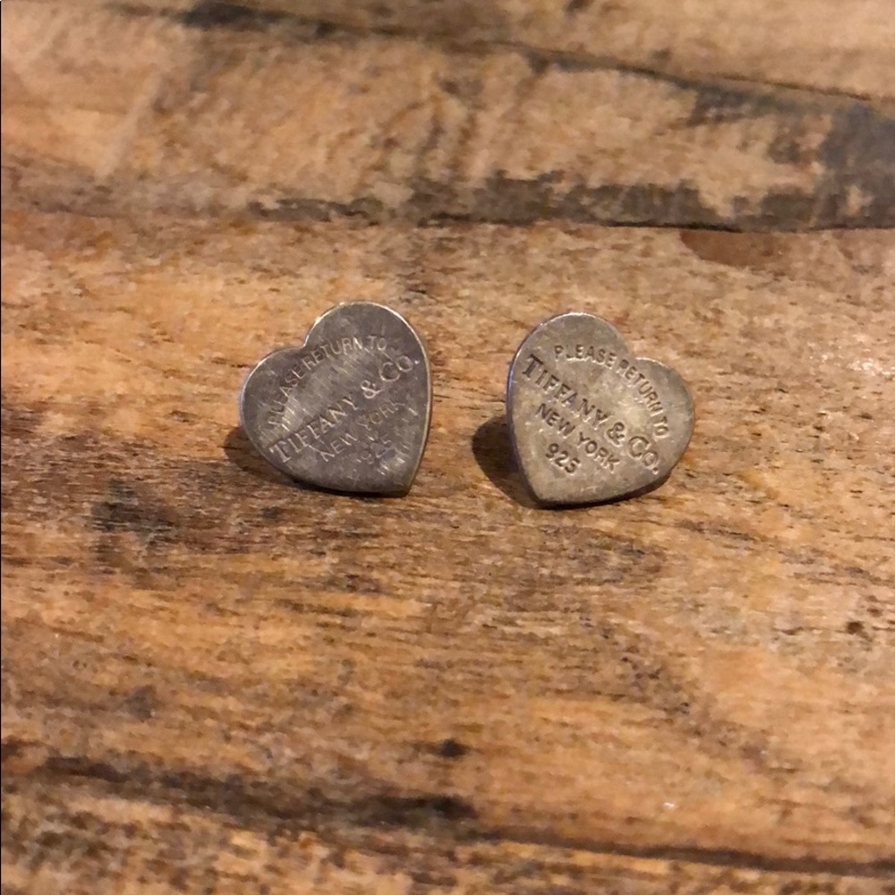 Return to Tiffany & Co earrings